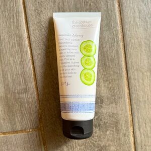 The Cottage Greenhouse Cucumber & Honey Salt Scrub NEW 10oz